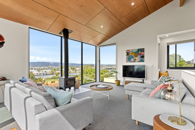 1 46 Forest Road Trevallyn 20 of 56